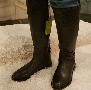 Gianni Bini black leather boots 6M